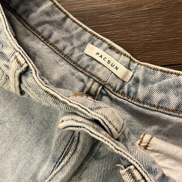 PacSun Mom Short Size 26 - Picture 2 of 4